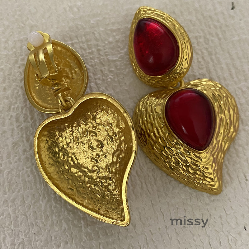 Lynnleigh Exaggerated Heart Earrings [D6KYRDTQ]
