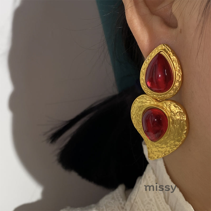 Lynnleigh Exaggerated Heart Earrings [MUK4VGE1]