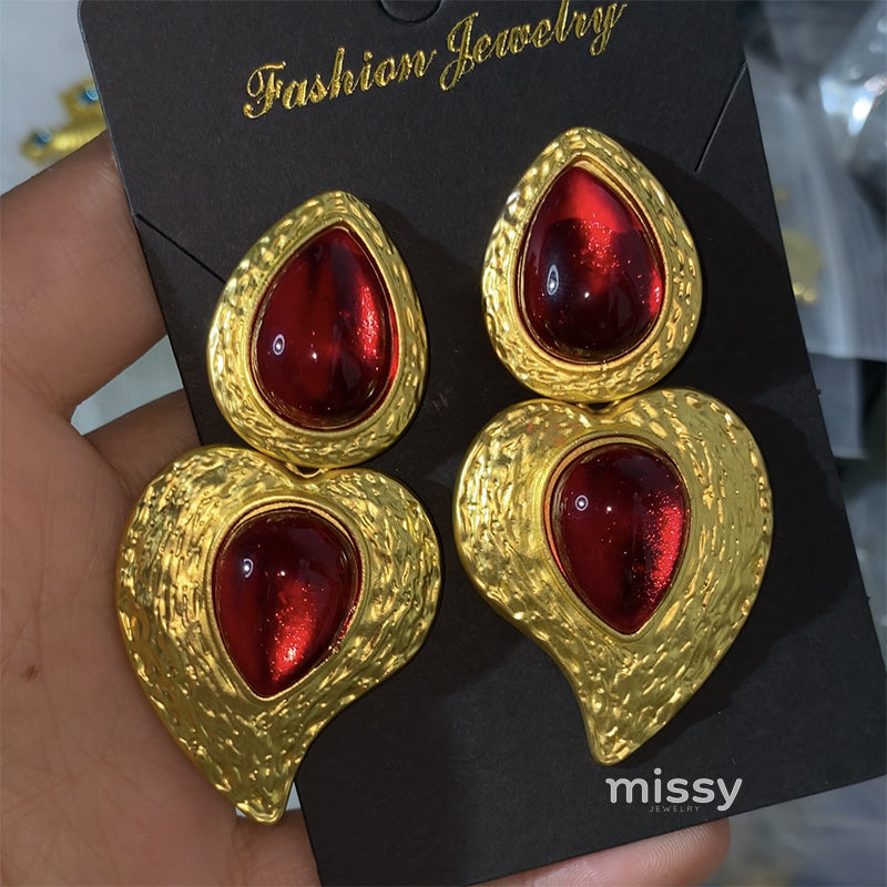 Lynnleigh Exaggerated Heart Earrings [5J27SUNQ]