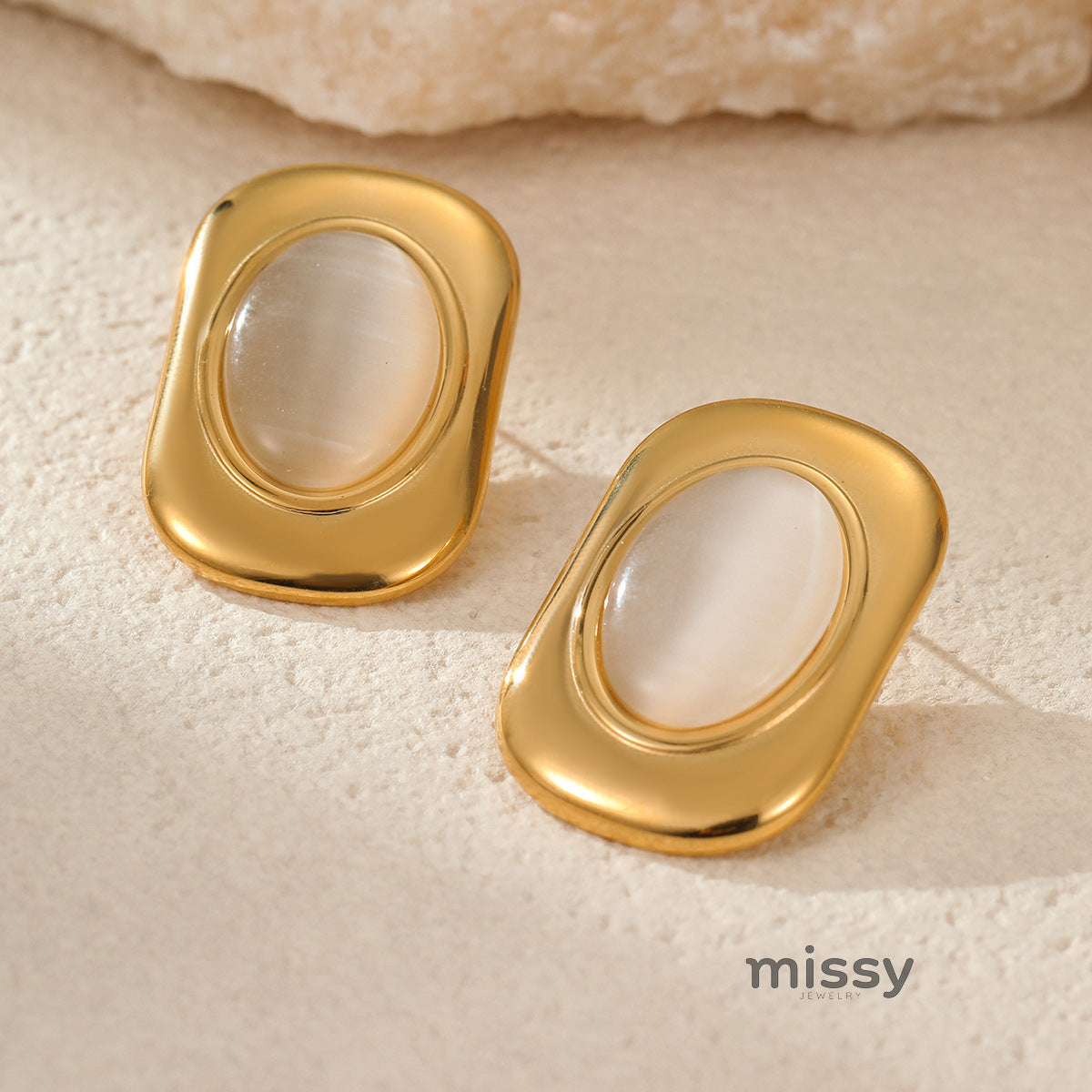Lyrica Geometric Cat's Eye Set [J24H4C2W]