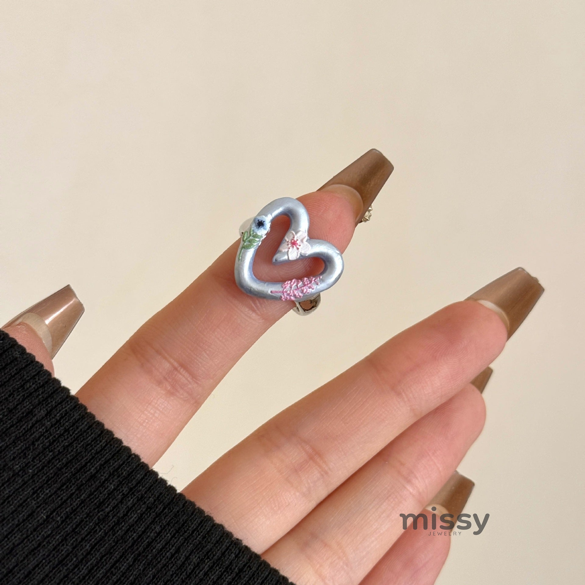 Madison Enamel Butterfly Ring [KD3PAD9E]