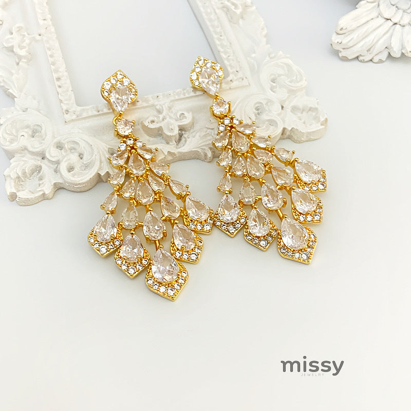 Maelee Zircon Feather Drop Earrings [E6APF5W9]