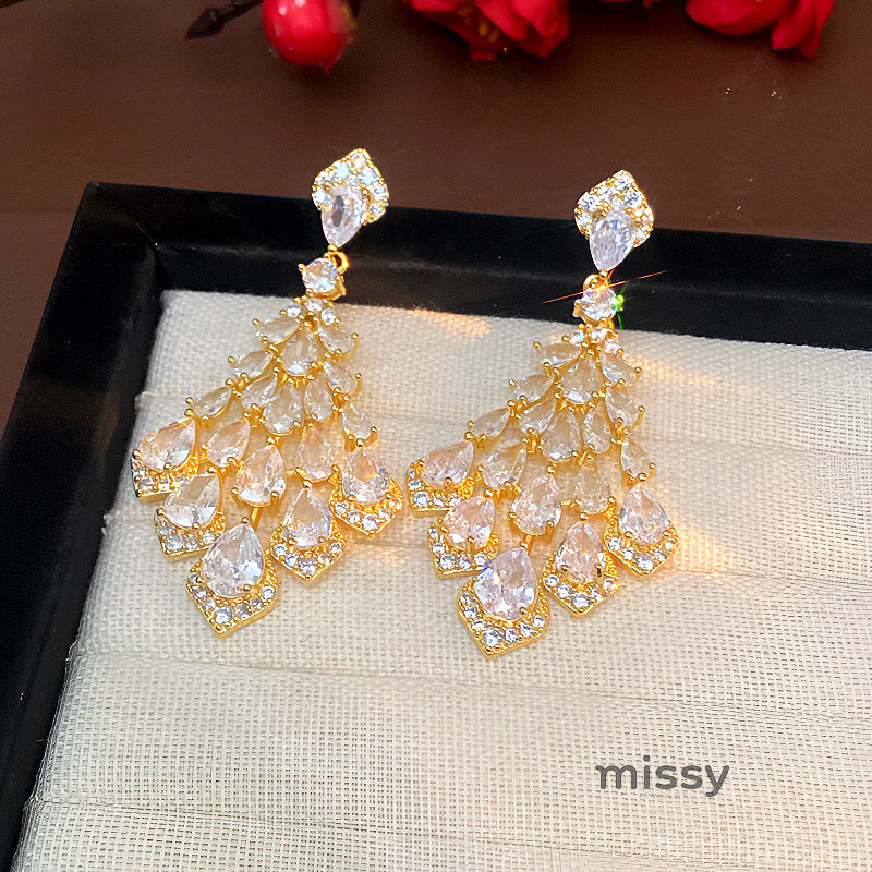 Maelee Zircon Feather Drop Earrings [CHKESPG2]