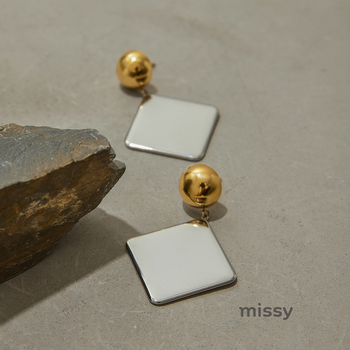 Maeleigh Geometric Color-Block Earrings [M1RXKR1W]