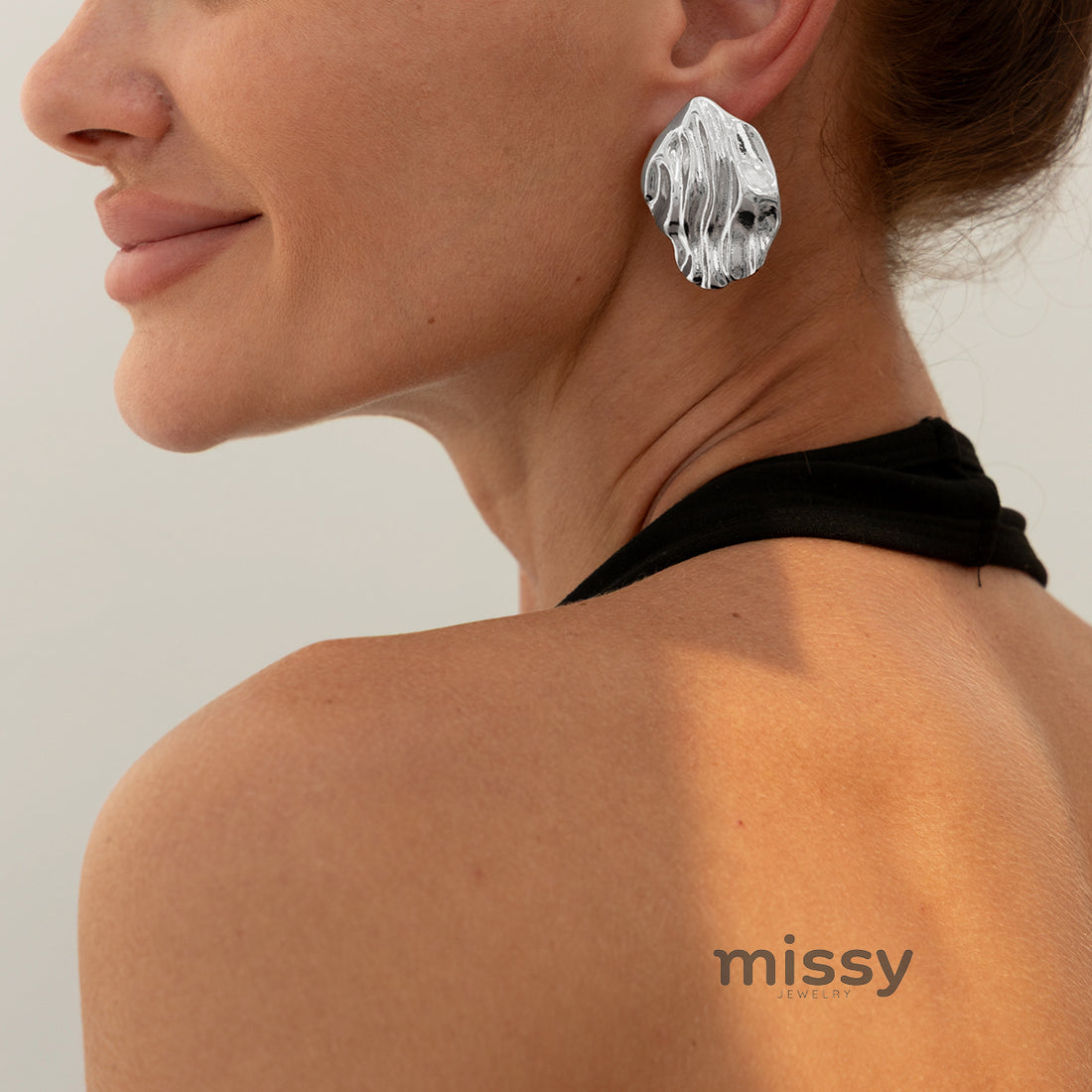 Mahi Wavy Metal Stud Earrings