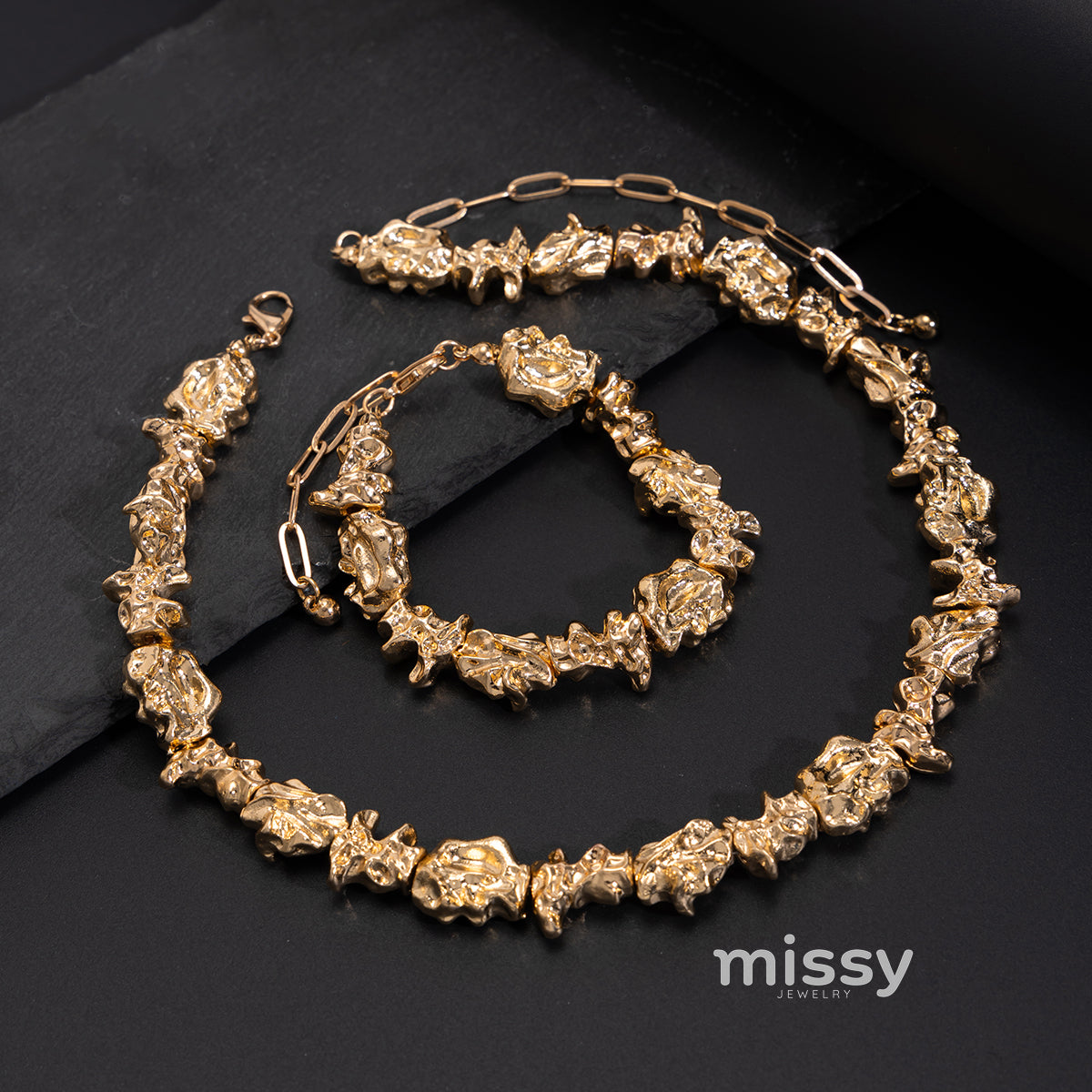 Maisey Folded Geometric Necklace Set