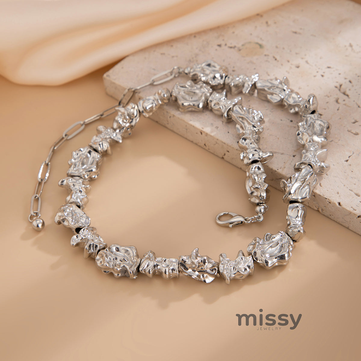 Maisey Folded Geometric Necklace Set