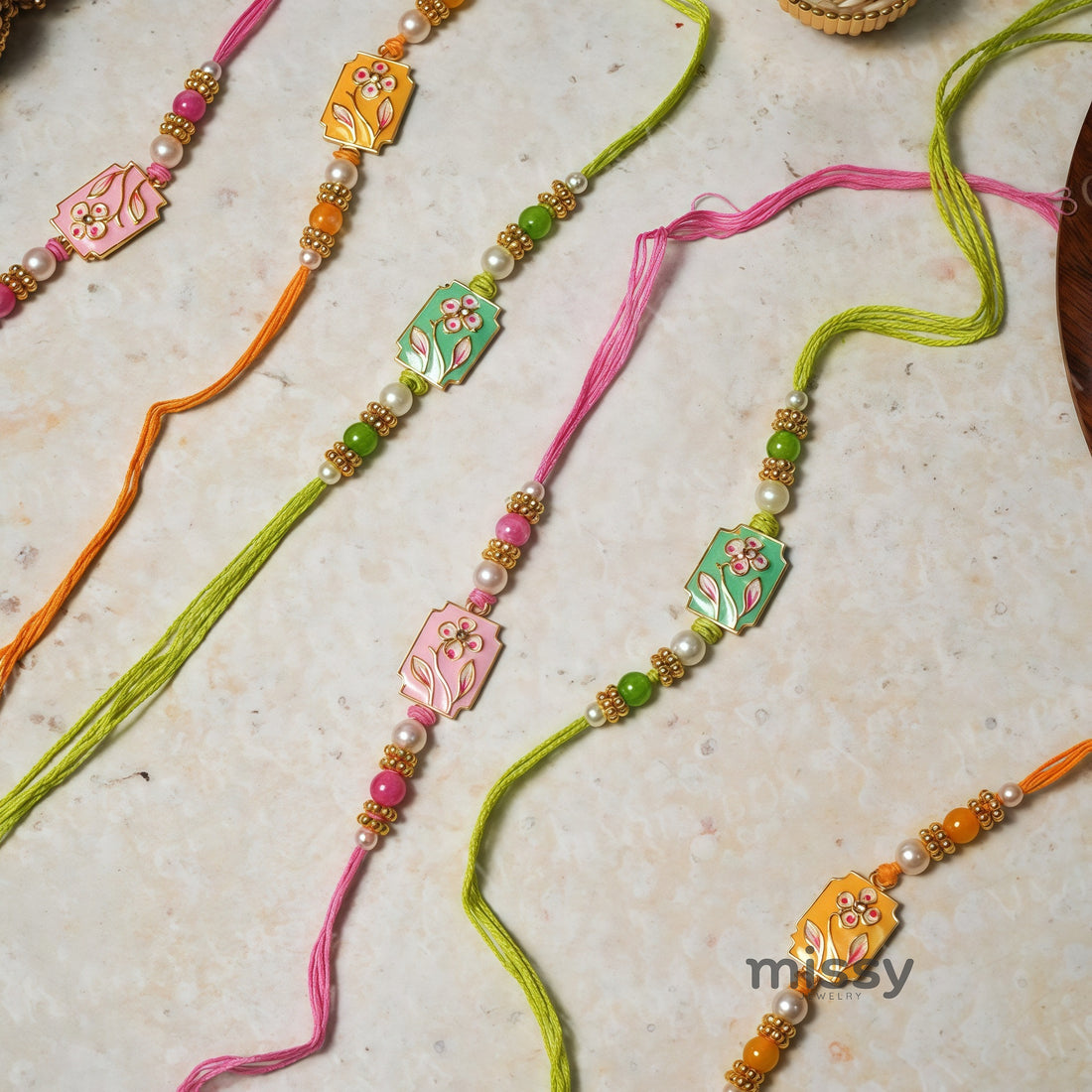 Margot Pearl Flower Necklace [43HCM6VJ]
