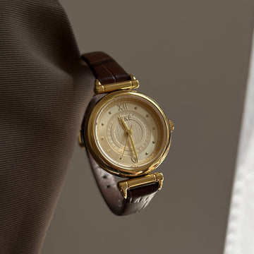 Marta Mid-Century Round Watch [UYSCHVLF]