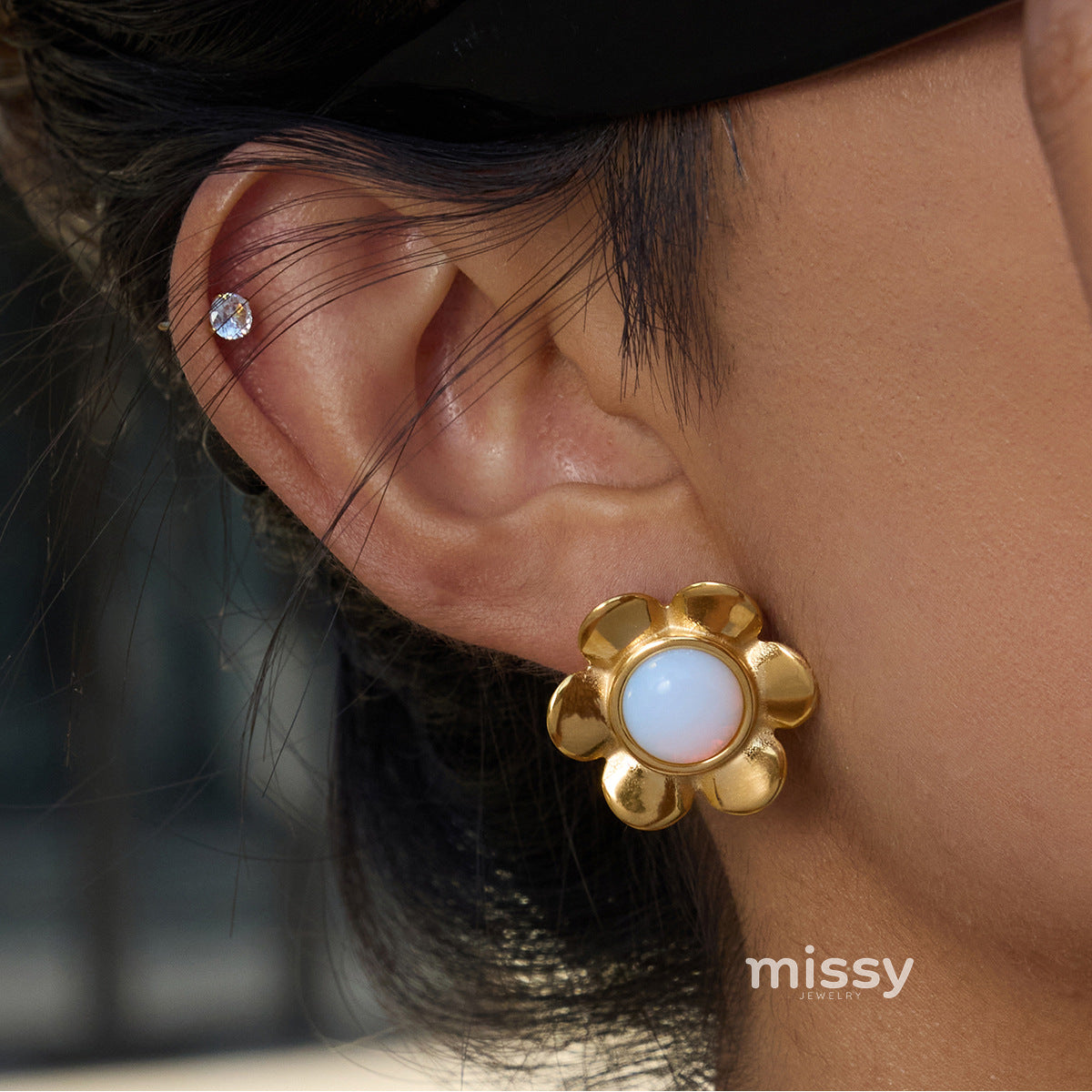 Mattie Opal Flower Stud Earrings [ZAZHNYYH]