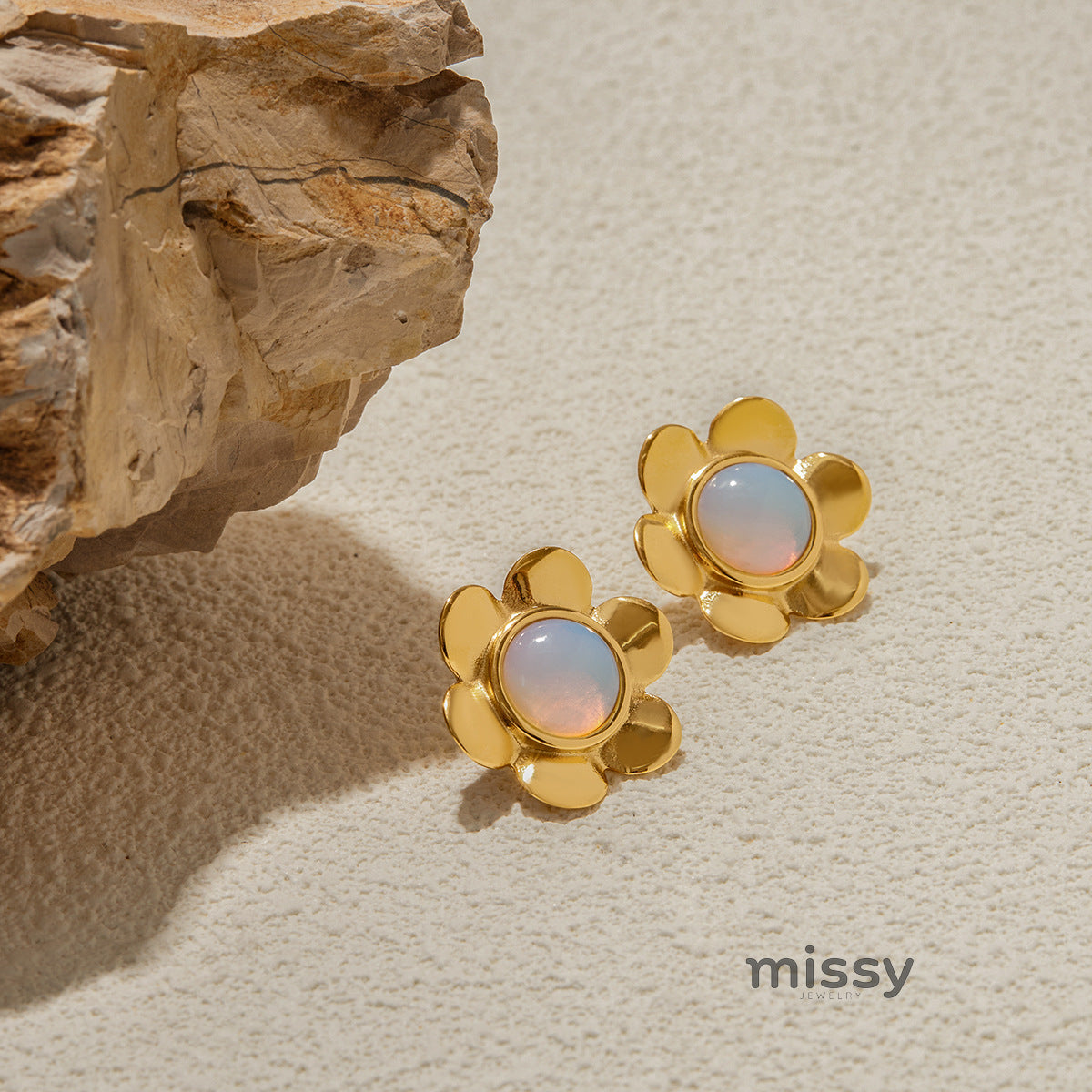 Mattie Opal Flower Stud Earrings [5VEEB3AV]