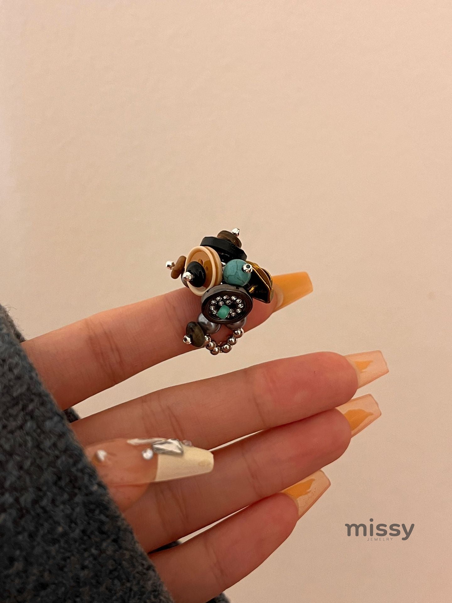 Mayleen Beaded Shell Ring [Q0AOPMR1]