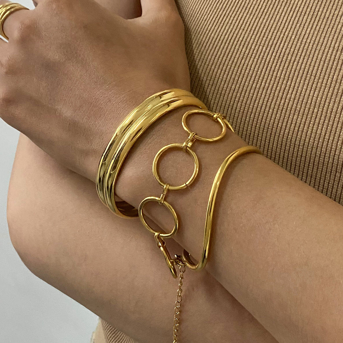 Mckynzie Stainless Steel Cuff Bracelet [GFUAPET1]