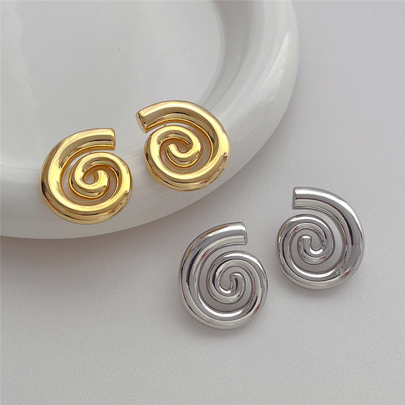 Meadow Asymmetrical Conch Earrings [T3XQ1D79]