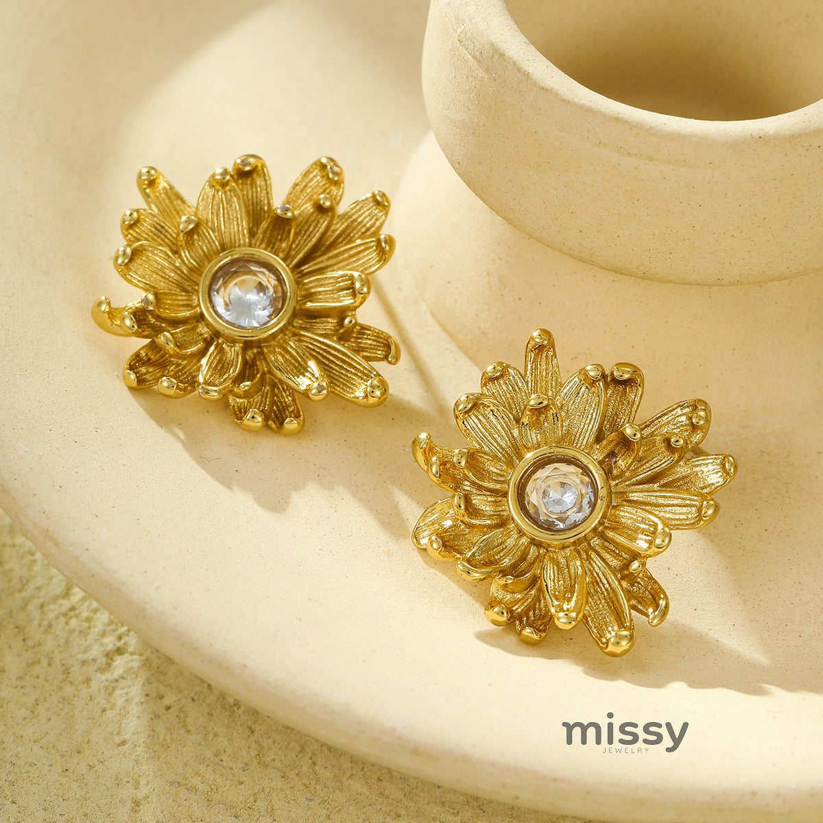 Meghan Asymmetrical Petal Earrings [60AJECVP]