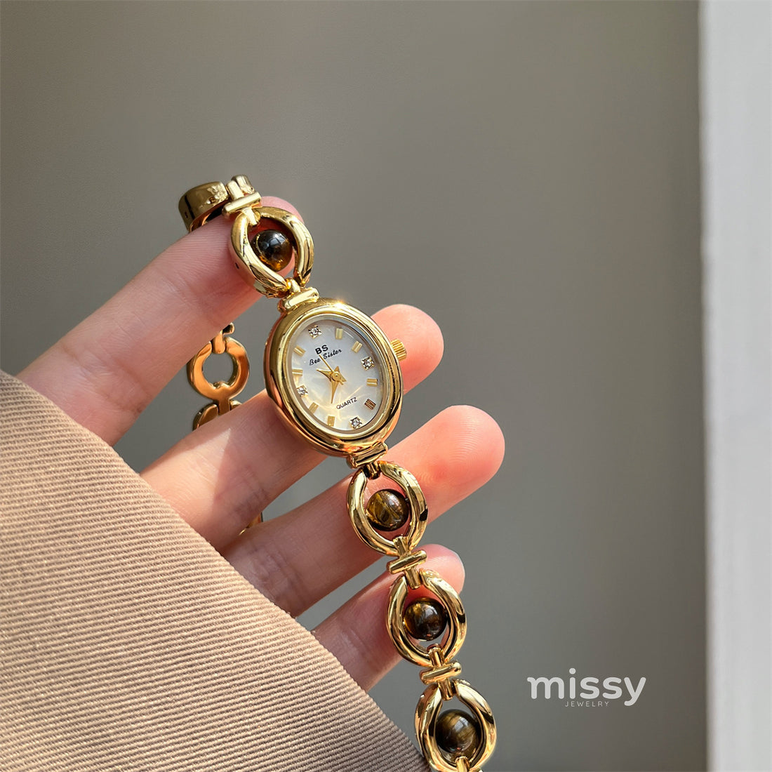 Melina Oval Pearl Bracelet Watch [IGRKP0K6]