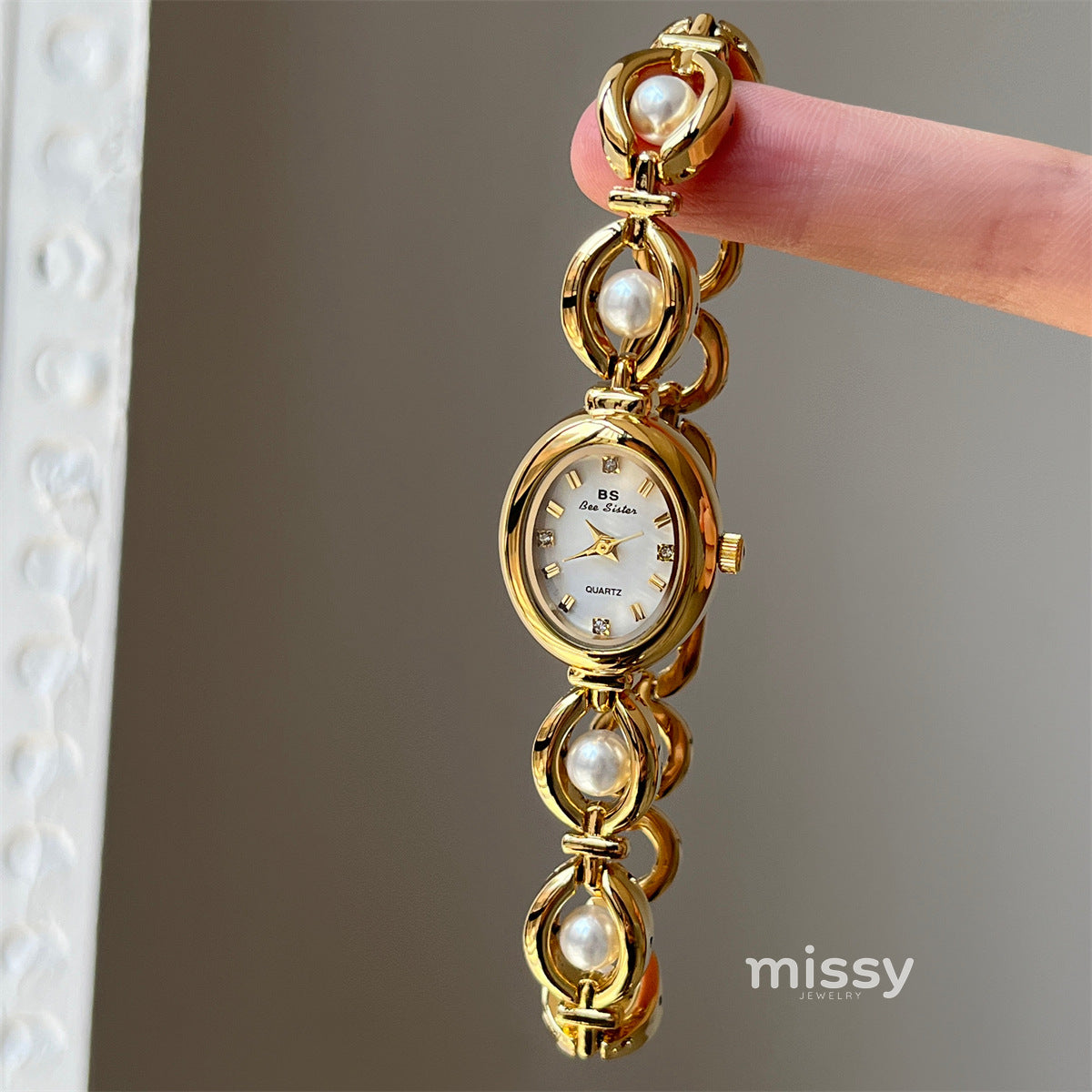 Melina Oval Pearl Bracelet Watch [124Z4LOD]