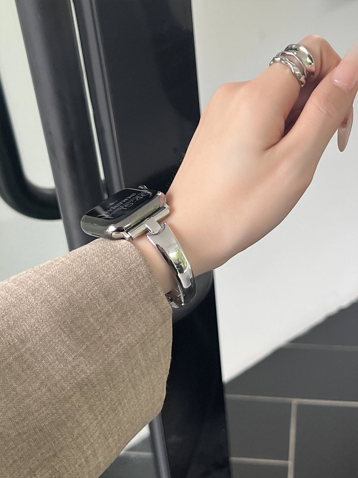 Metal Chain Apple Watch Band [XYJMIZTX]