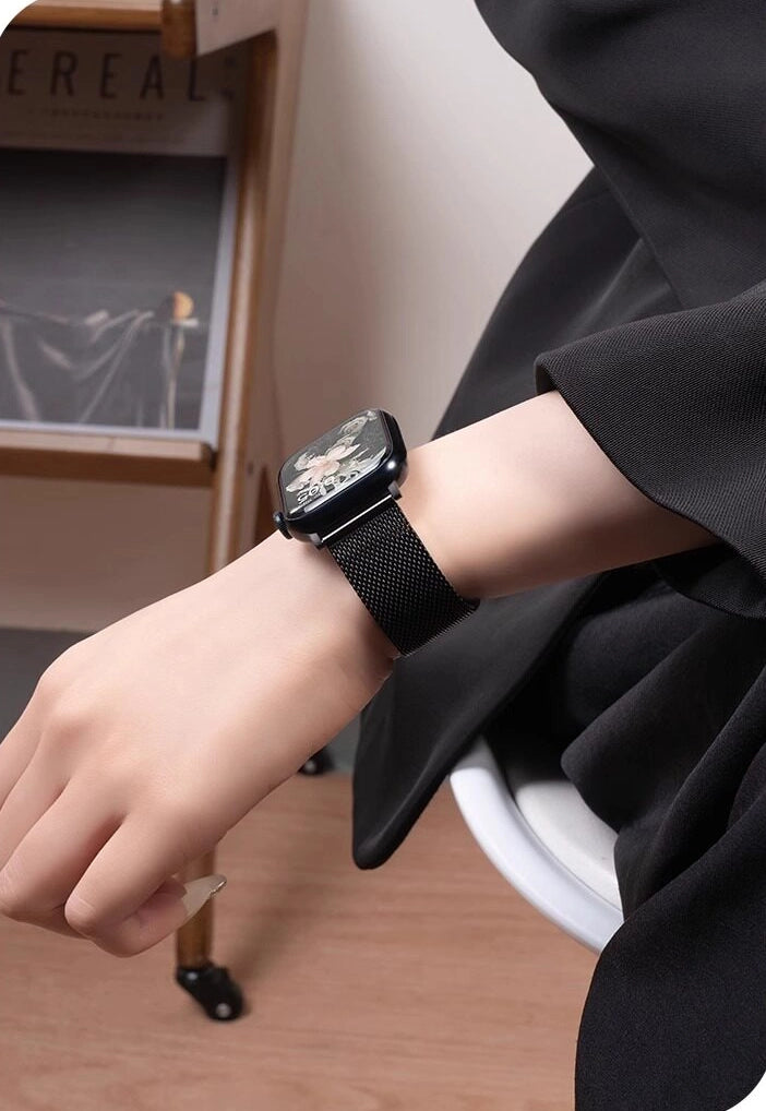 Milanese Mesh Apple Watch Band [QADOPT0M]