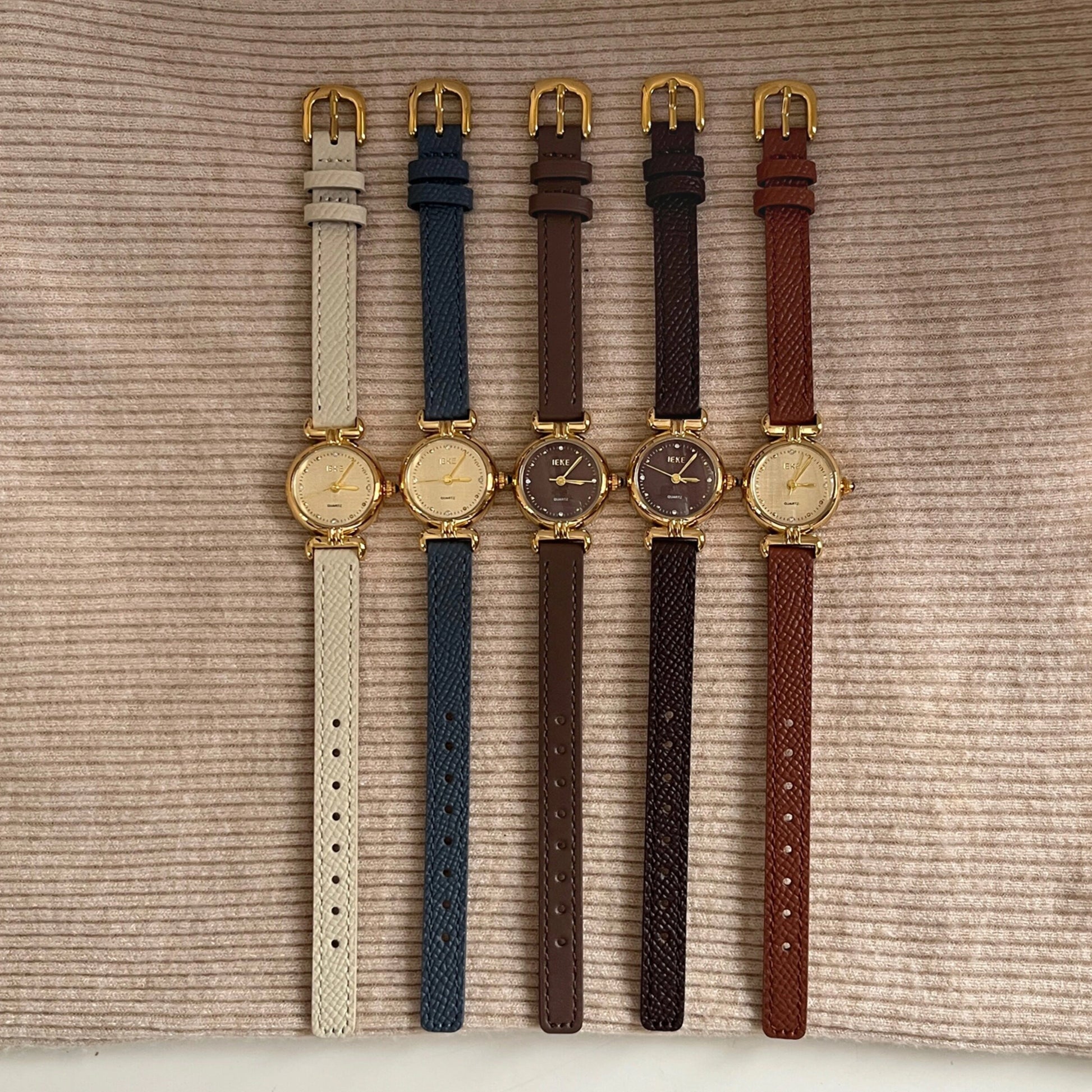 Minimal Round Dial Leather Watch [0X2UVXOV]