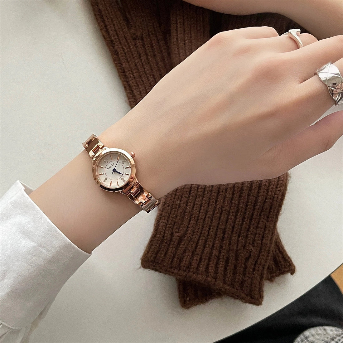 Minimalist Chain Bracelet Watch [KYHWWC8A]