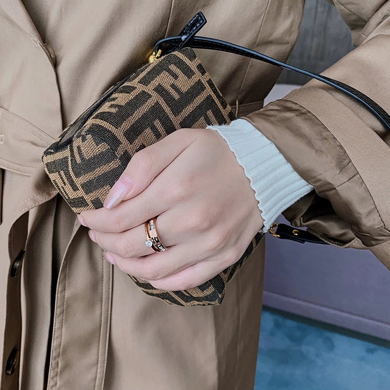 Minimalist Gold Band Ring [LBQ0QPVR]