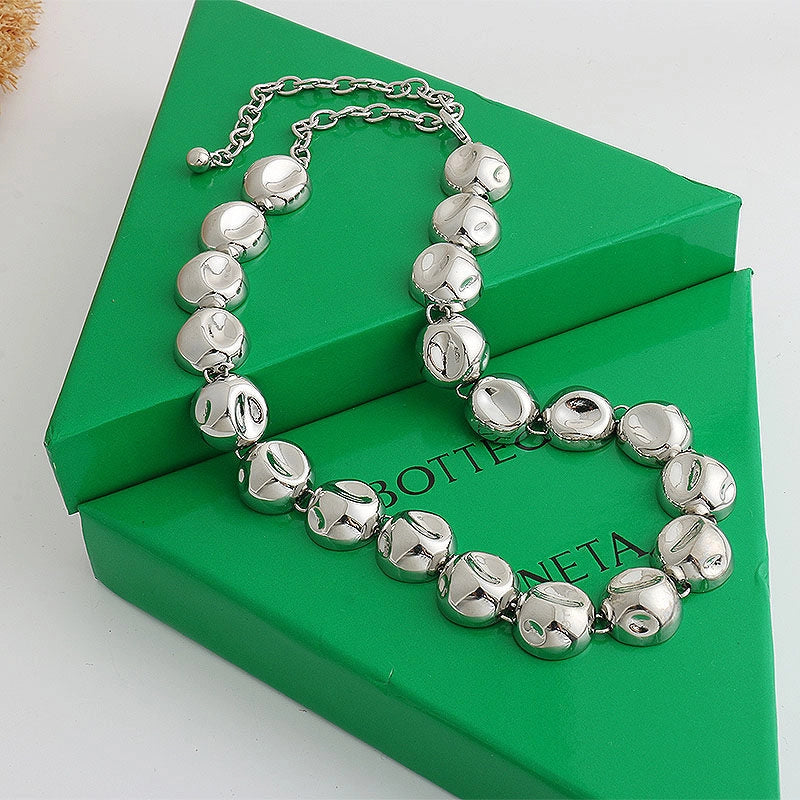Minimalist Gold Bead Choker Necklace [MXRD5GVN]