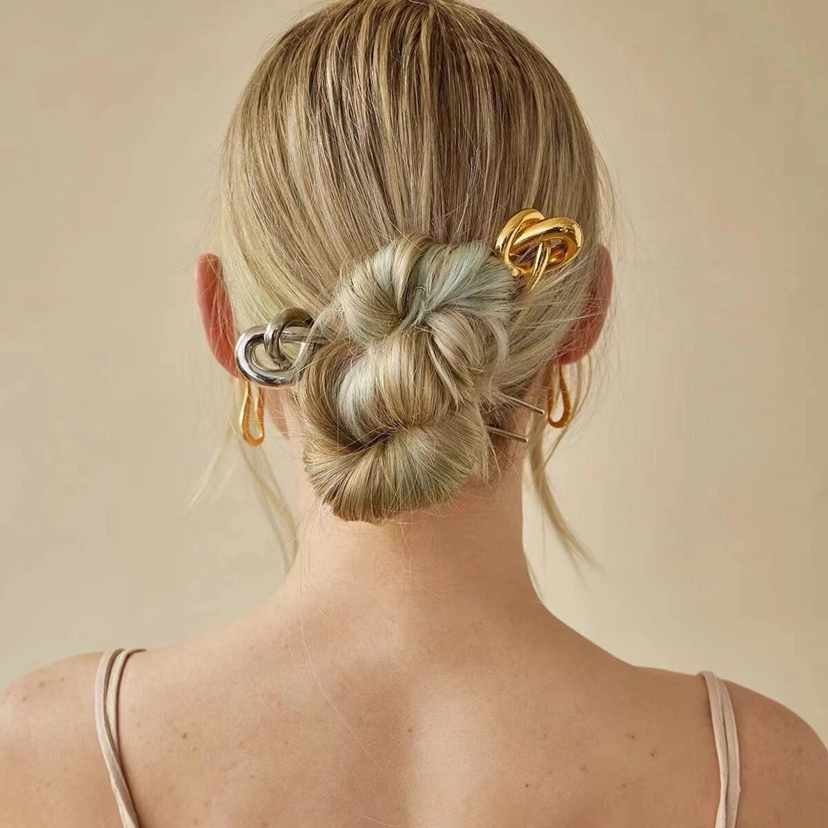 Minimalist Metal Knotted Hairpin [Y8QQUQWL]