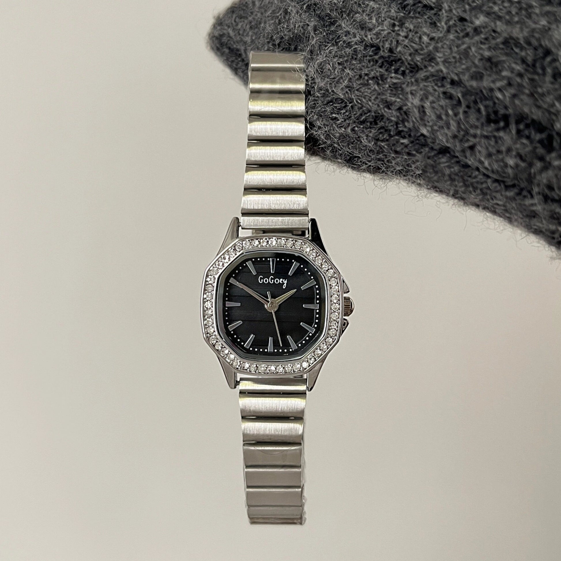 Minimalist Square Bracelet Watch [75K5LJMC]