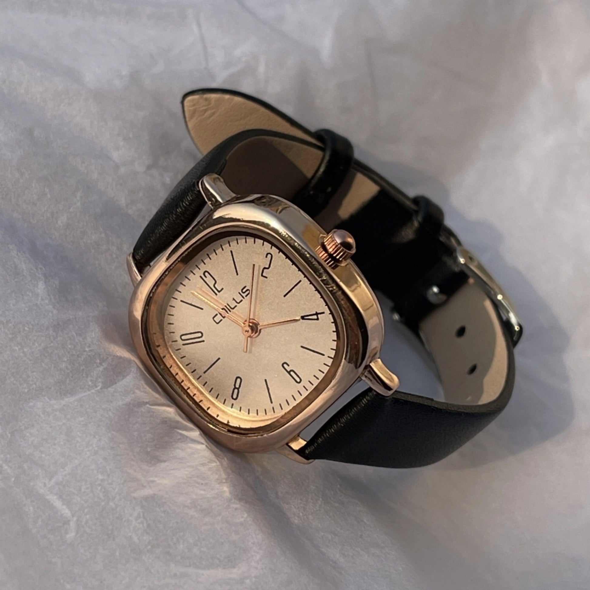 Minimalist Square Dial Faux Leather Watch [4Z877TR9]