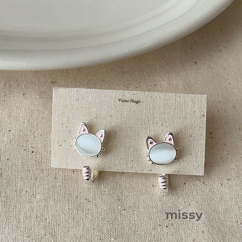 Mollie Iridescent Cat Studs [507YSWGS]