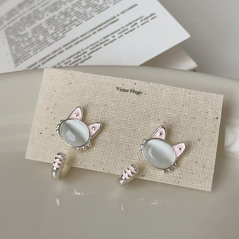 Mollie Iridescent Cat Studs [XZPBIS14]