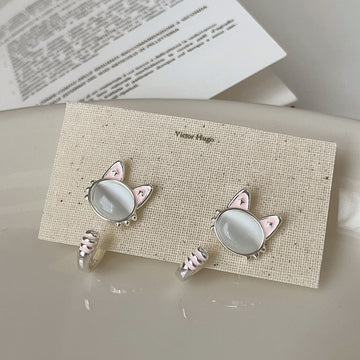 Mollie Iridescent Cat Studs [XZPBIS14]