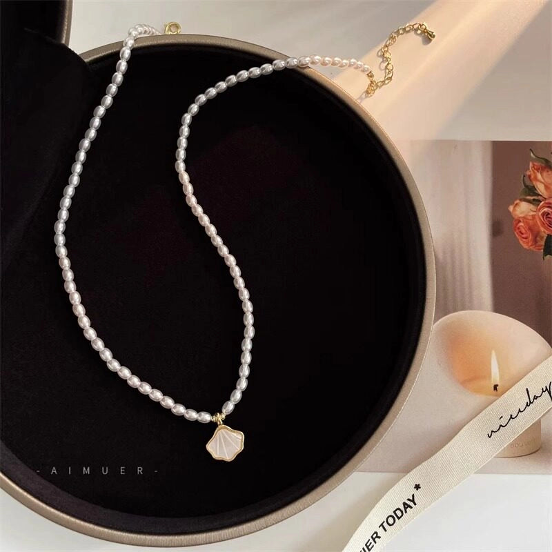 Mother-of-Pearl Pendant Choker Necklace [6SVK507D]