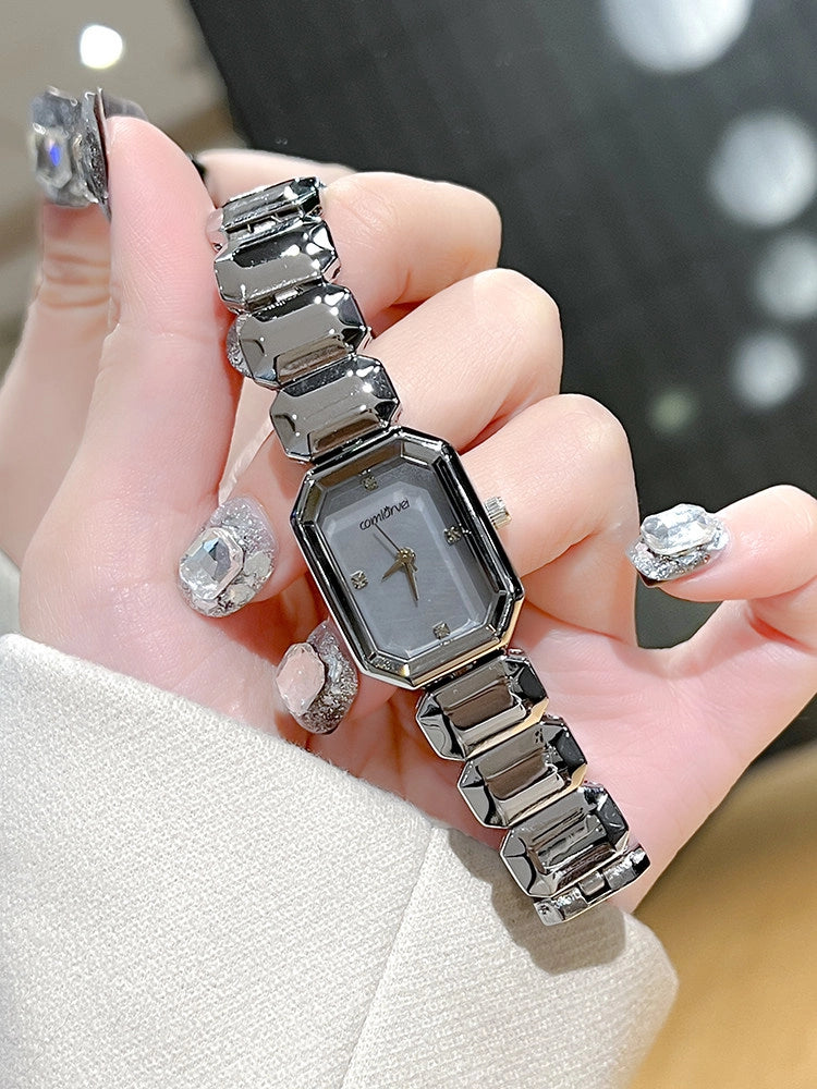 Mother-of-Pearl Square Bracelet Watch [D8I9P011]