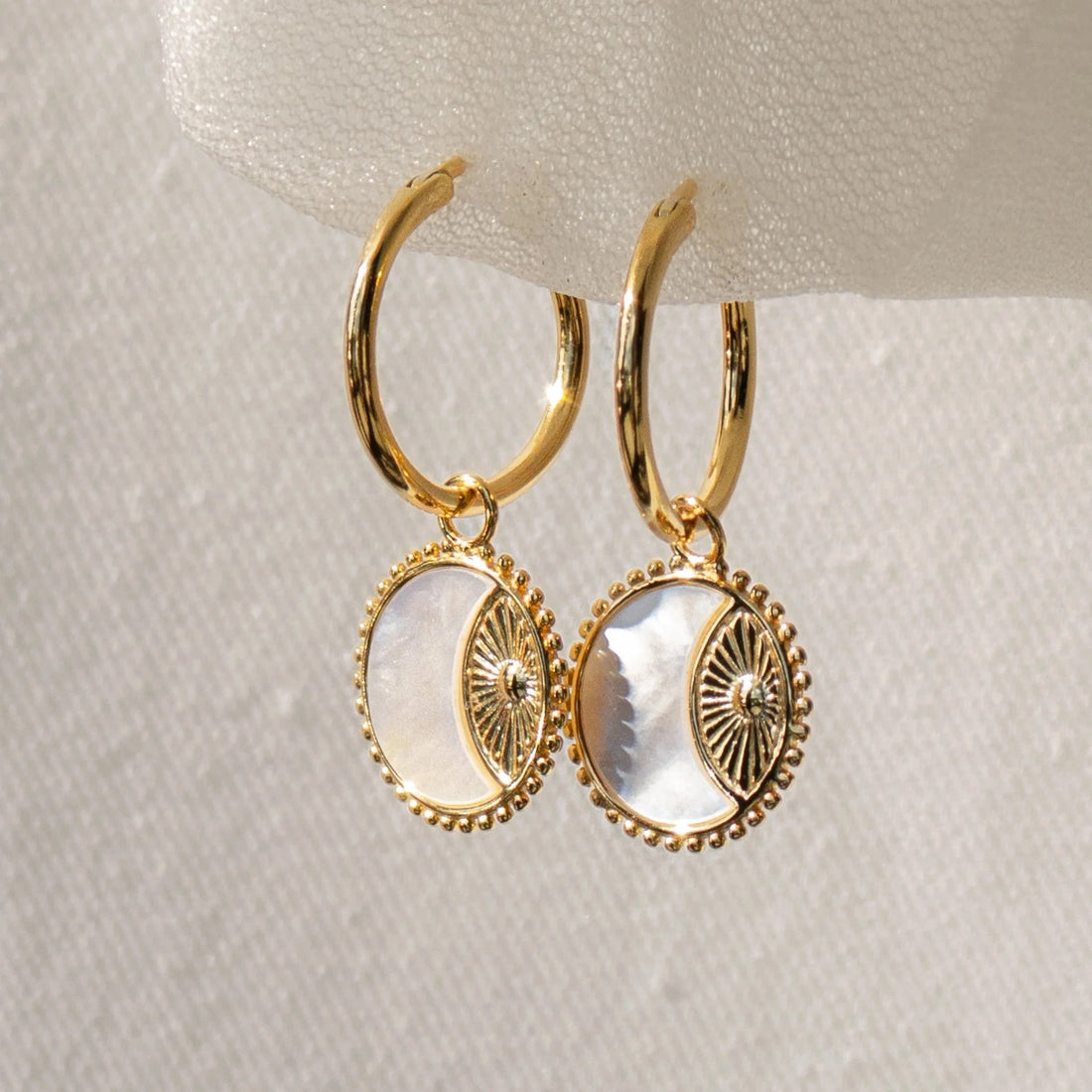 Mother-of-Pearl Sun Coin Earrings [6PIVQCQL]