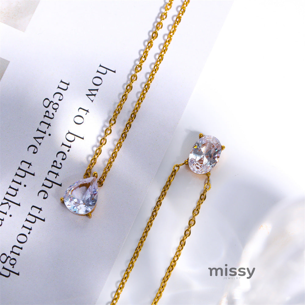 Mulan Layered Crystal Necklace [Q0FY3YMR]