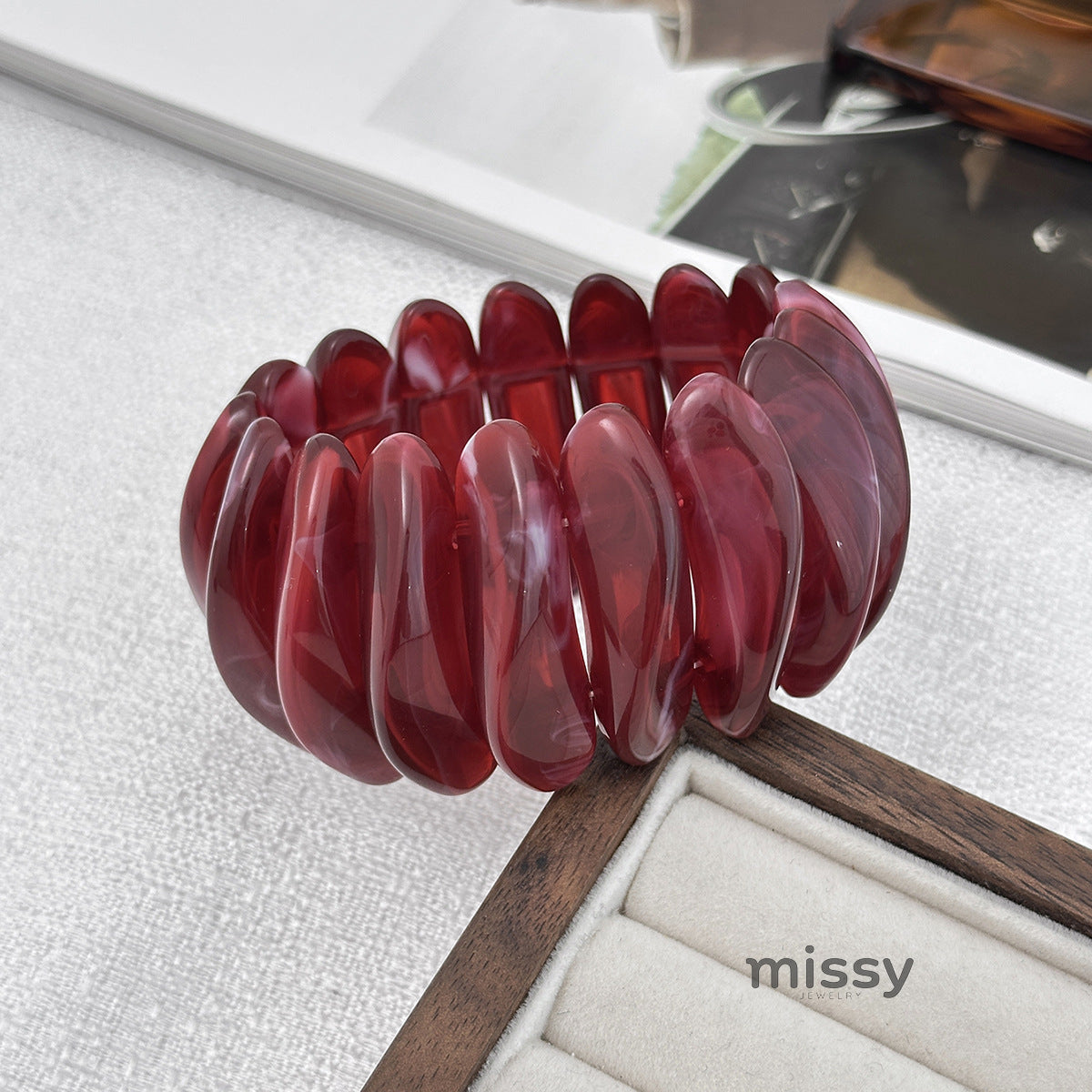 Muna Gradient Wave Bracelet [40TVM4ZV]