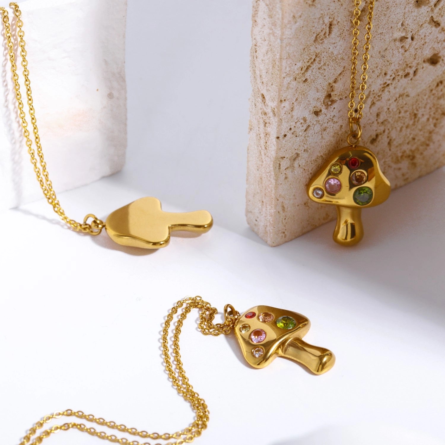 Mushroom Pendant Necklace [U4HOFH1D]