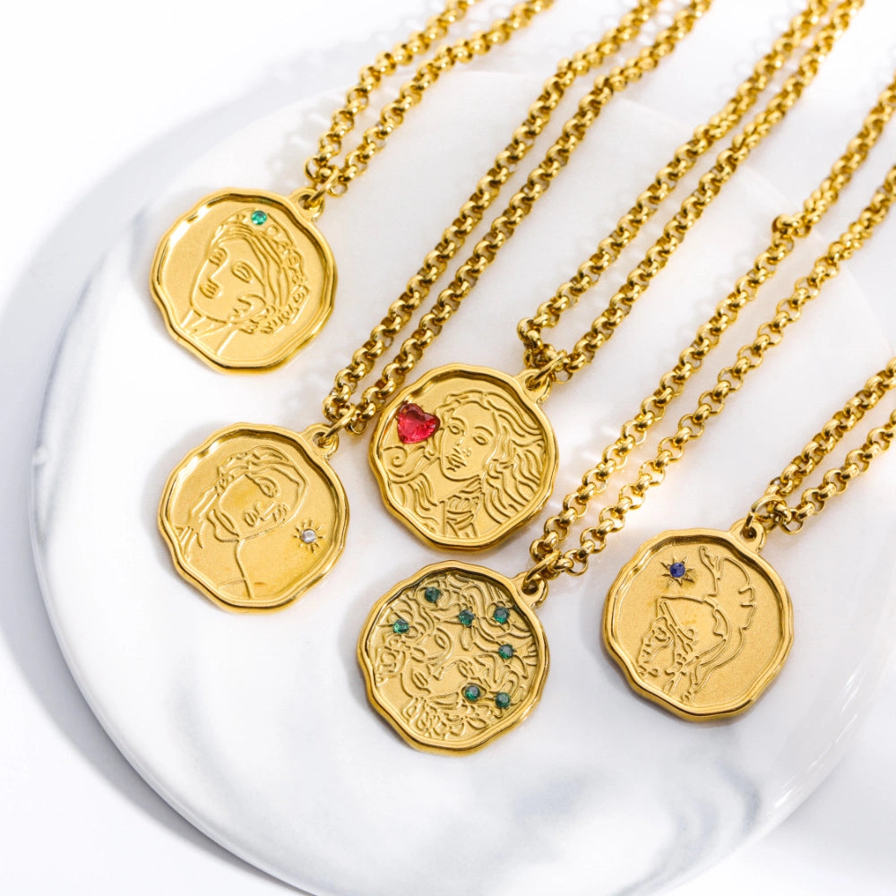 Mythology Medallion Pendant Necklace [T0FRVJKO]