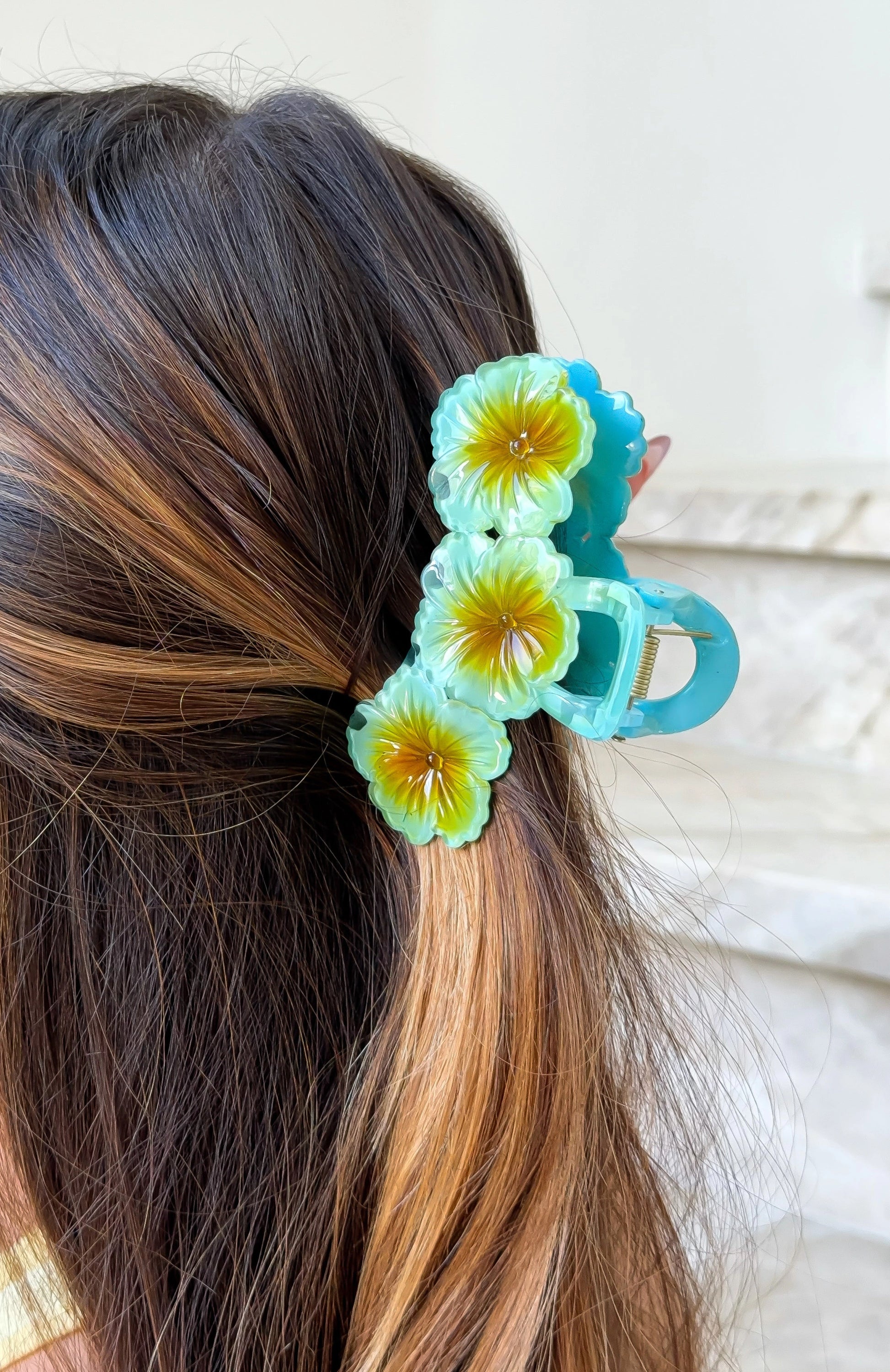 Missy Jewelry Naia Blue Blossom Hair Clip