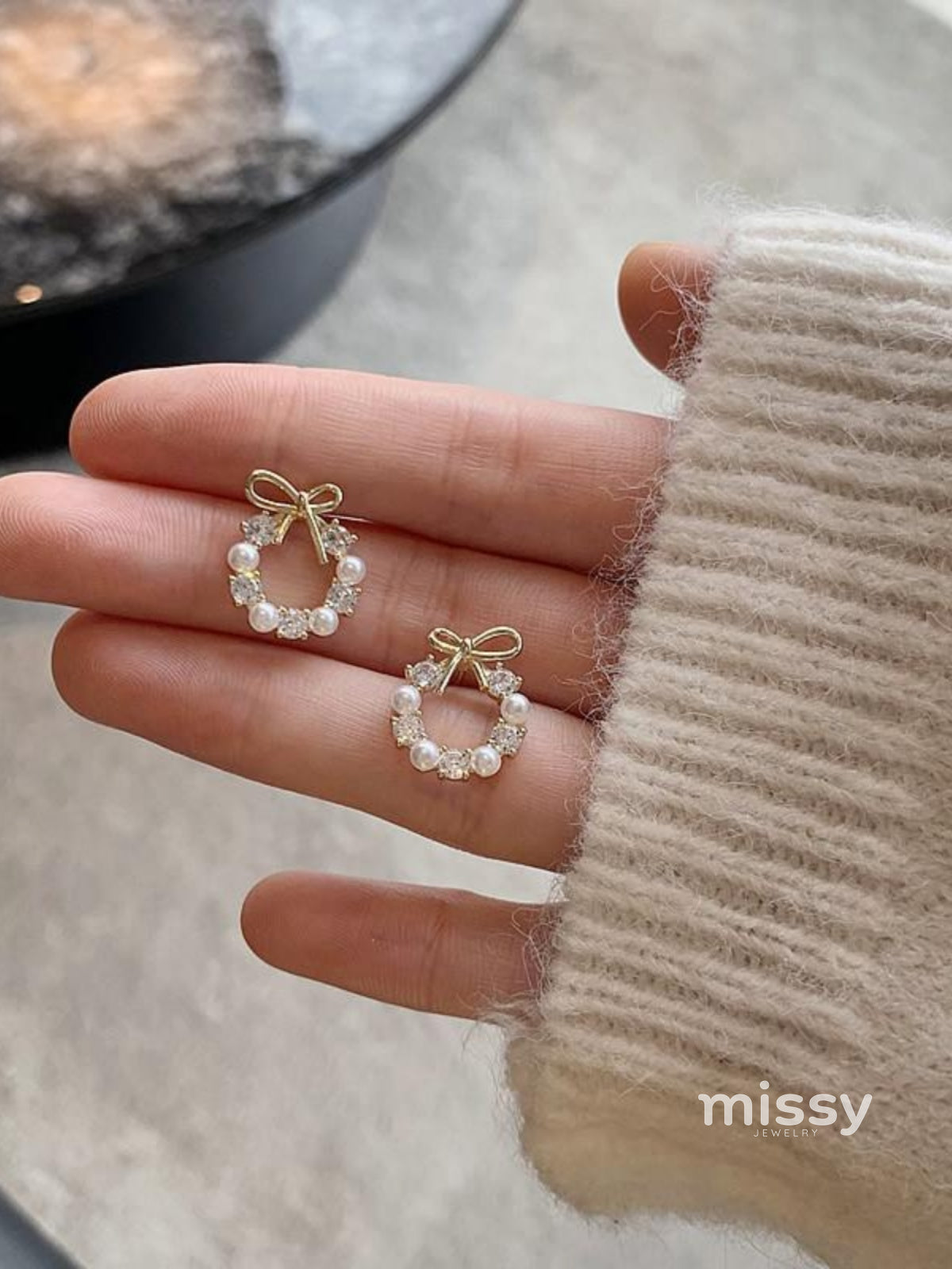 Nayah Pearl Bow Earrings