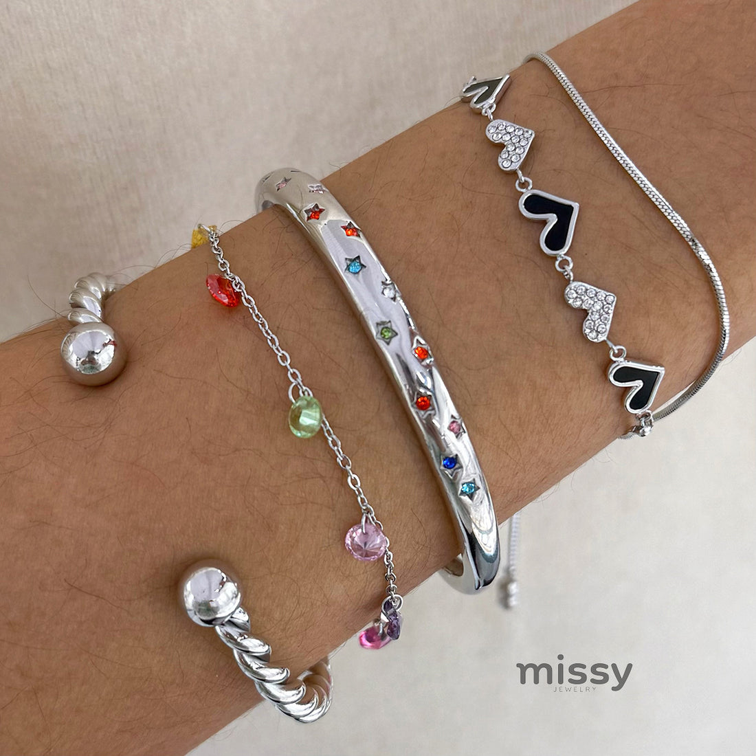 Nilah Diamond Heart Charm Bracelet [15L02HCQ]