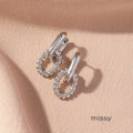 Nirvi Geometric Twist Ear Cuff [D4VCCLGQ]