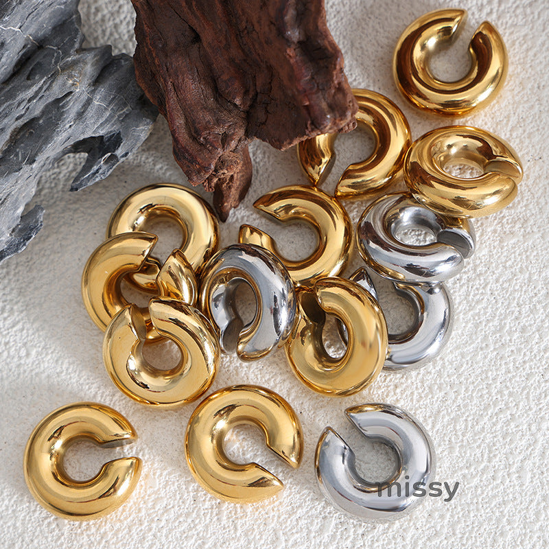 Noemy Geometric Ear Cuff [NP9WW38X]