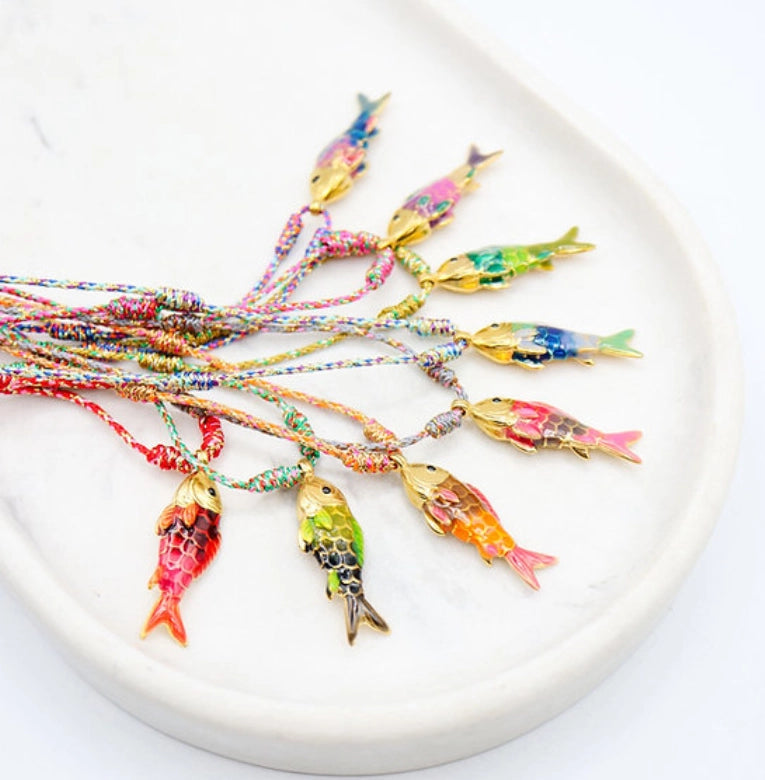 Ocean Fish Pendant Cord Necklace [U0LBY4QN]