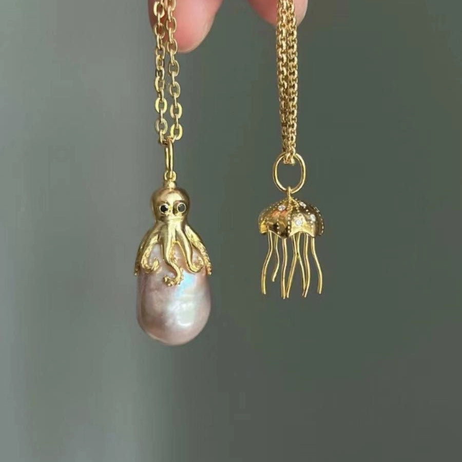 Octopus Pendant Pearl Necklace [RHGUFW0D]