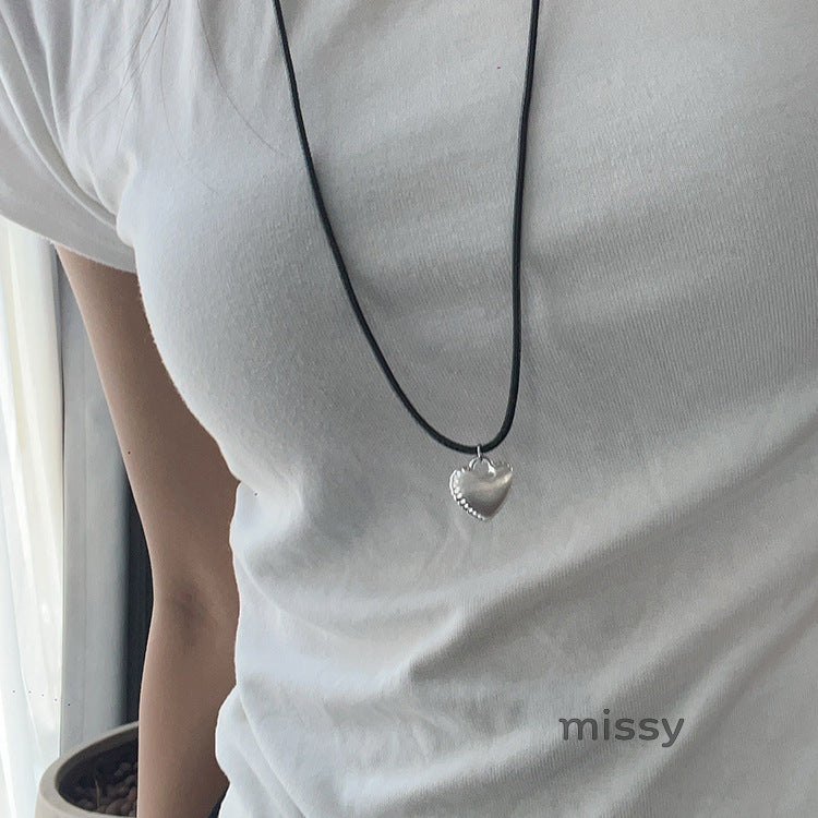 Odessa Brushed Pendant Necklace [8FJ8IB30]