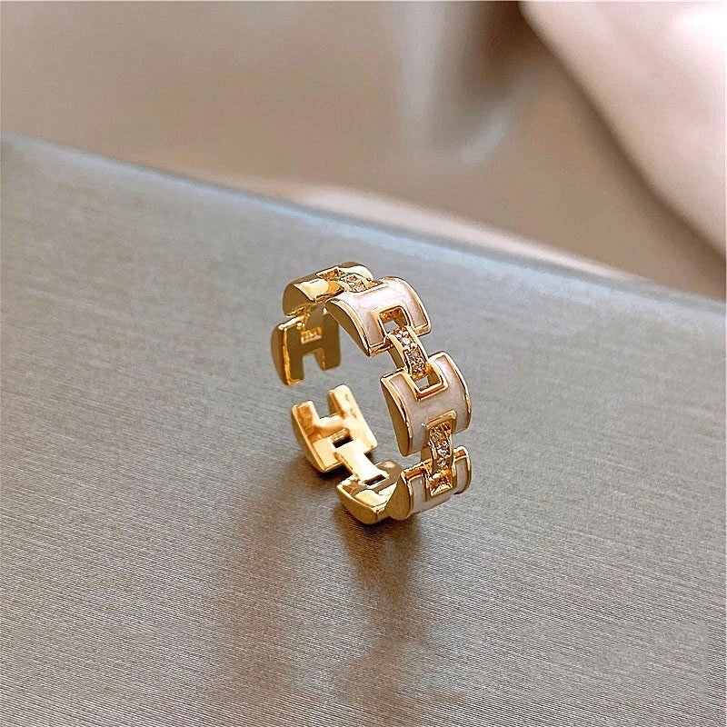Open Band Ring with H Detail [PIRH6YEG]
