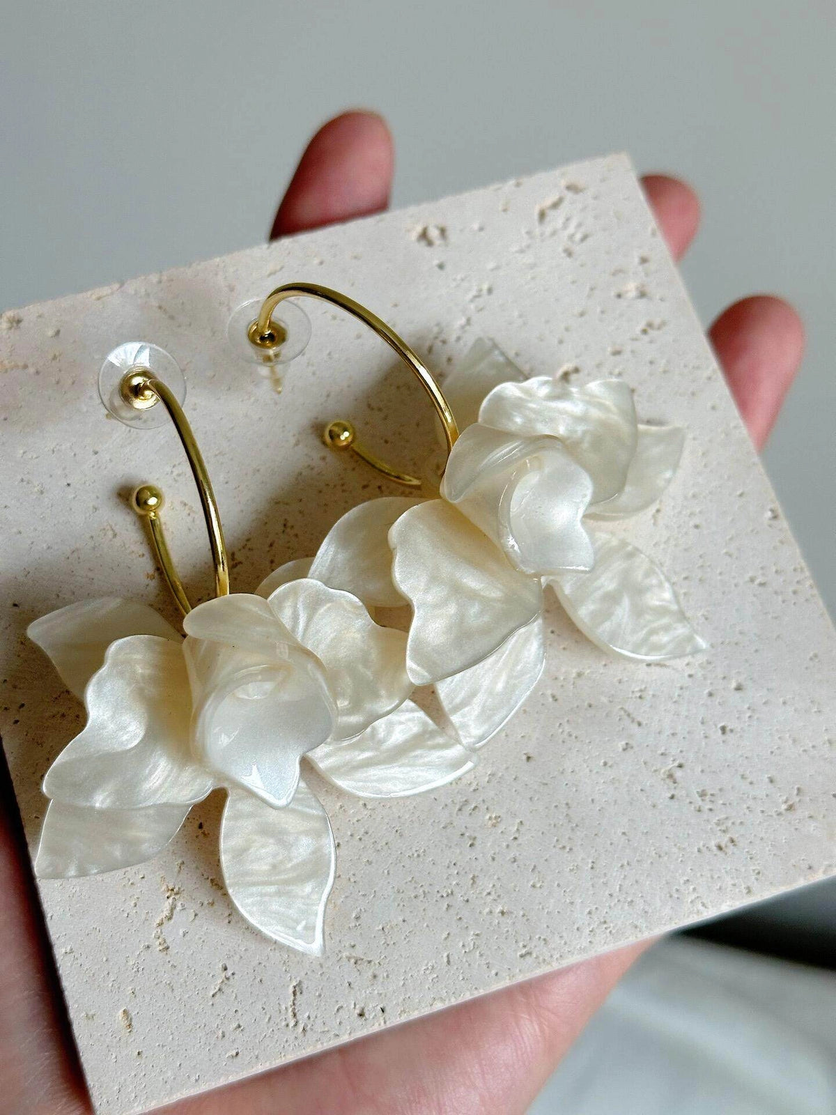 Orchid Stud Earrings [VJQPDH3P]